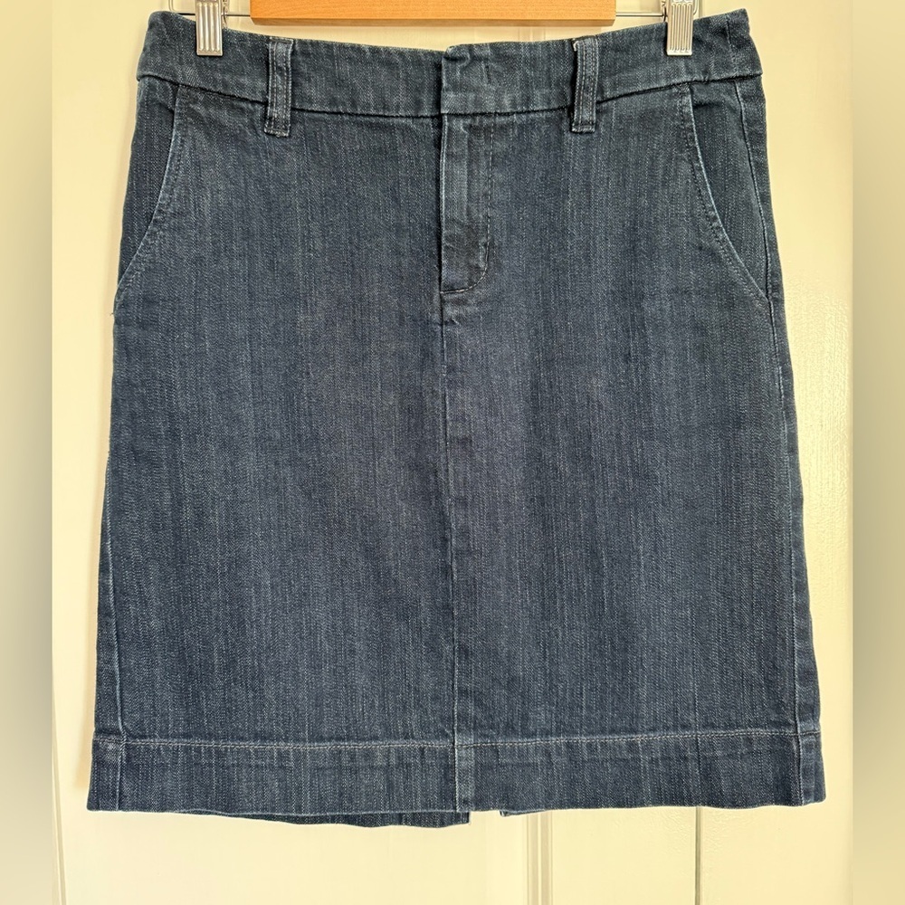 Eddie Bauer Classic Blue Denim Pencil Skirt